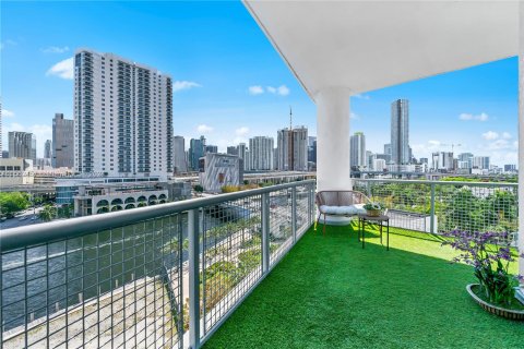 Condominio en venta en Miami, Florida, 2 dormitorios, 99.68 m2 № 1097293 - foto 7