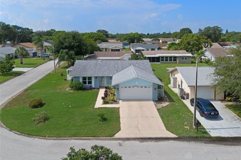 Villa ou maison à vendre à Port Richey, Floride: 2 chambres, 145.58 m2 № 1314765 - photo 4