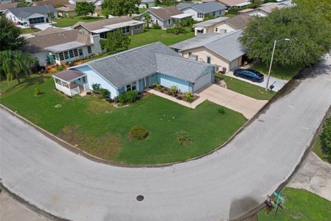 Villa ou maison à vendre à Port Richey, Floride: 2 chambres, 145.58 m2 № 1314765 - photo 11