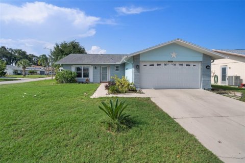 Casa en venta en Port Richey, Florida, 2 dormitorios, 145.58 m2 № 1314765 - foto 3