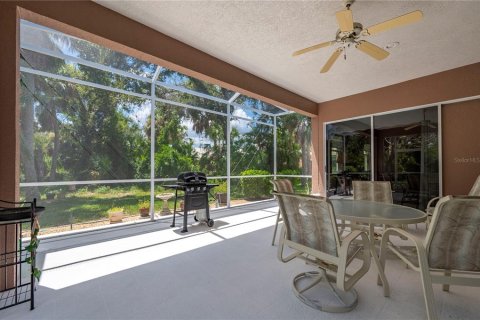 Villa ou maison à vendre à Punta Gorda, Floride: 3 chambres, 185.34 m2 № 1148324 - photo 25