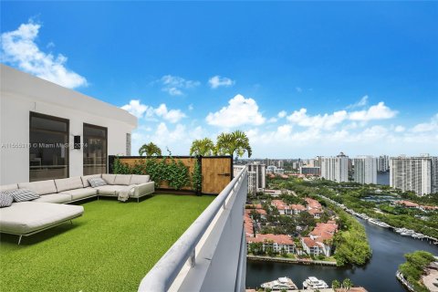 Condominio en venta en Aventura, Florida, 4 dormitorios, 264.31 m2 № 1079951 - foto 28