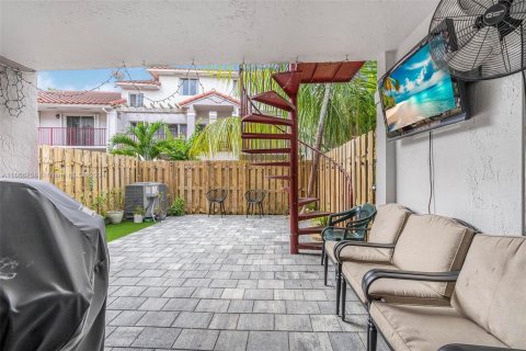 Copropriété à vendre à Miami, Floride: 3 chambres, 166.3 m2 № 1381818 - photo 26