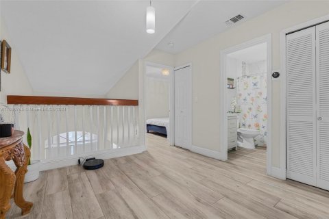 Copropriété à vendre à Miami, Floride: 3 chambres, 166.3 m2 № 1381818 - photo 19