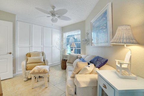 Casa en venta en West Palm Beach, Florida, 3 dormitorios, 192.21 m2 № 1102363 - foto 20