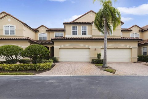 Copropriété à vendre à Orlando, Floride: 3 chambres, 253.62 m2 № 1290002 - photo 2