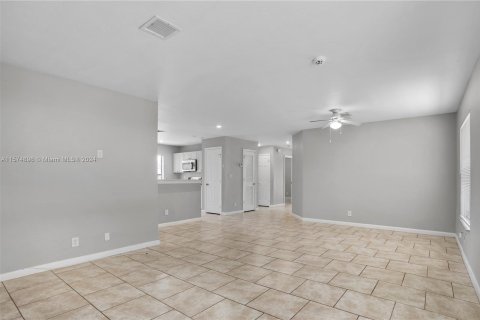 Villa ou maison à vendre à Dania Beach, Floride: 4 chambres, 158.12 m2 № 1145416 - photo 8