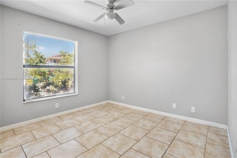Villa ou maison à vendre à Dania Beach, Floride: 4 chambres, 158.12 m2 № 1145416 - photo 3
