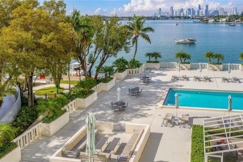 Condo in Miami Beach, Florida, 1 bedroom  № 1172428 - photo 7