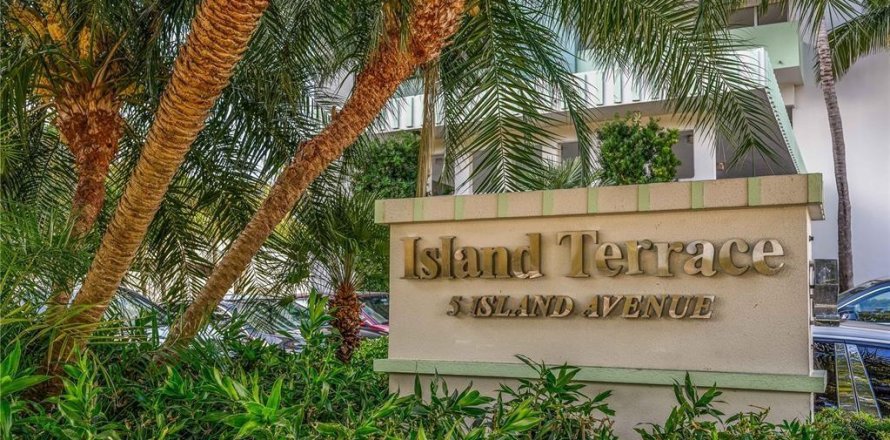 Condo in Miami Beach, Florida, 1 bedroom  № 1172428