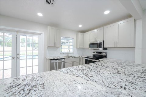 Villa ou maison à vendre à Tampa, Floride: 3 chambres, 193.61 m2 № 1400931 - photo 3