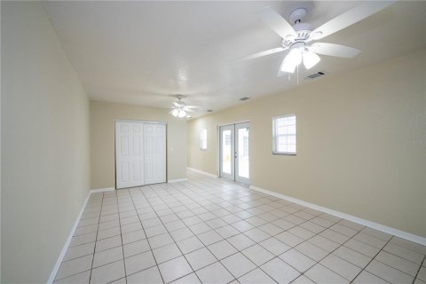 Villa ou maison à vendre à Tampa, Floride: 3 chambres, 193.61 m2 № 1400931 - photo 22