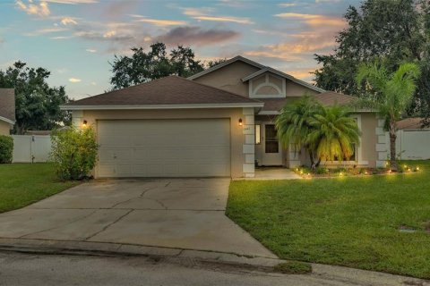 House in Lakeland, Florida 3 bedrooms, 125.79 sq.m. № 1401102 - photo 1