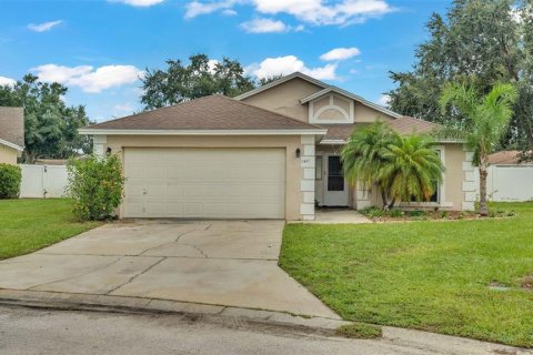 House in Lakeland, Florida 3 bedrooms, 125.79 sq.m. № 1401102 - photo 2