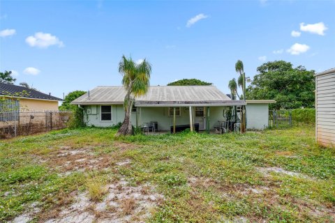 Villa ou maison à vendre à Lake Worth, Floride: 2 chambres, 81.29 m2 № 1429670 - photo 25