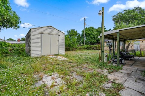 Villa ou maison à vendre à Lake Worth, Floride: 2 chambres, 81.29 m2 № 1429670 - photo 29