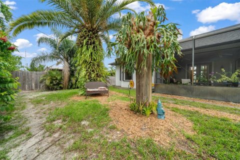 Villa ou maison à vendre à Palm Bay, Floride: 3 chambres, 290.13 m2 № 1274295 - photo 27