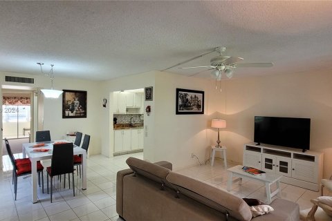 Condo in Delray Beach, Florida, 1 bedroom  № 1103982 - photo 3