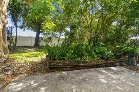 Adosado en venta en Clearwater, Florida, 2 dormitorios, 141.4 m2 № 1362159 - foto 23