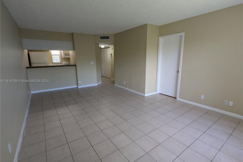 Copropriété à vendre à Coral Springs, Floride: 2 chambres, 71.35 m2 № 1236584 - photo 16