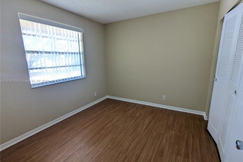 Copropriété à vendre à Coral Springs, Floride: 2 chambres, 71.35 m2 № 1236584 - photo 18