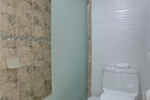 Copropriété à vendre à Sunny Isles Beach, Floride: 1 chambre, 71.26 m2 № 1206350 - photo 23