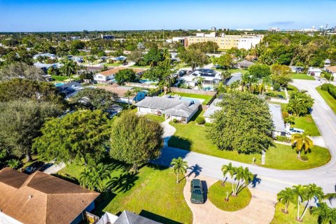 Villa ou maison à vendre à Palm Beach Gardens, Floride: 3 chambres, 136.1 m2 № 913422 - photo 1