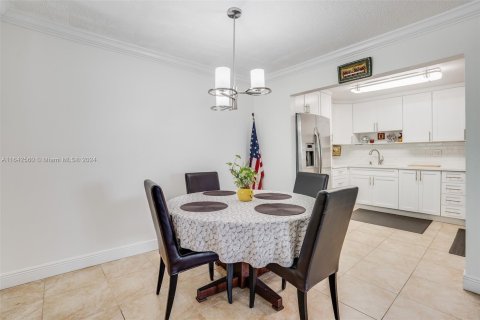 Condominio en venta en Hollywood, Florida, 2 dormitorios, 123.75 m2 № 1328974 - foto 12