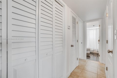 Condominio en venta en Hollywood, Florida, 2 dormitorios, 123.75 m2 № 1328974 - foto 13