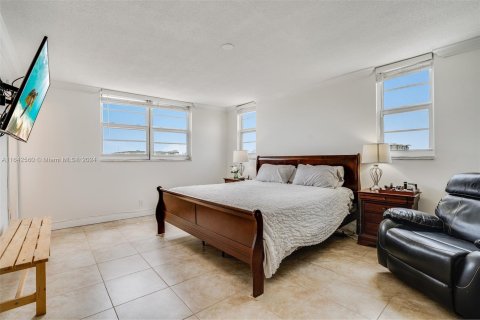 Condominio en venta en Hollywood, Florida, 2 dormitorios, 123.75 m2 № 1328974 - foto 14