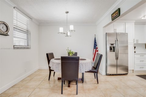 Condominio en venta en Hollywood, Florida, 2 dormitorios, 123.75 m2 № 1328974 - foto 11