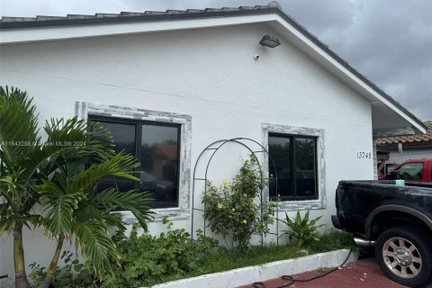 Casa en venta en Miami, Florida, 4 dormitorios, 176.14 m2 № 1329908 - foto 3