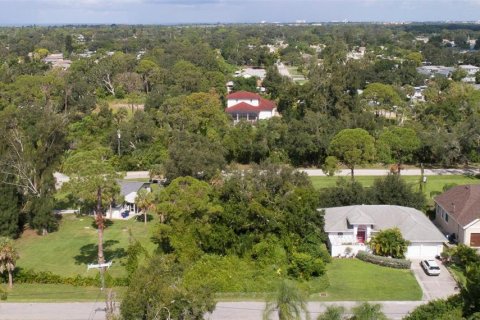 Land in Venice, Florida № 1371533 - photo 1