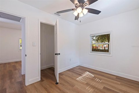 Casa en venta en Tampa, Florida, 3 dormitorios, 85.47 m2 № 1371532 - foto 14