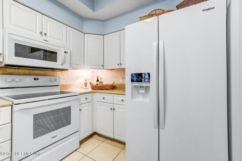 Condo in Saint Augustine, Florida, 2 bedrooms  № 771539 - photo 17