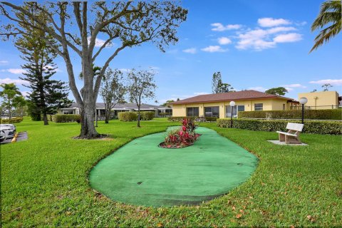 Condo in Delray Beach, Florida, 2 bedrooms  № 1207530 - photo 12