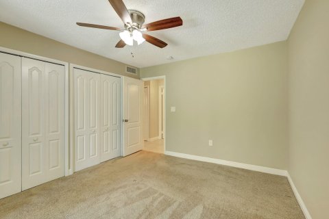 Condo in Stuart, Florida, 2 bedrooms  № 1207489 - photo 14