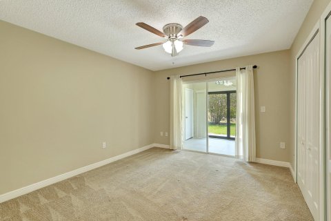 Condo in Stuart, Florida, 2 bedrooms  № 1207489 - photo 15