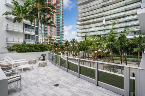 Condo in Miami Beach, Florida, 2 bedrooms  № 1209423 - photo 16