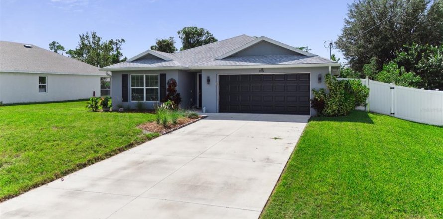 House in Cape Coral, Florida 3 bedrooms, 144.09 sq.m. № 1392642