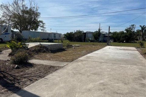 Terreno en venta en Englewood, Florida № 962704 - foto 2