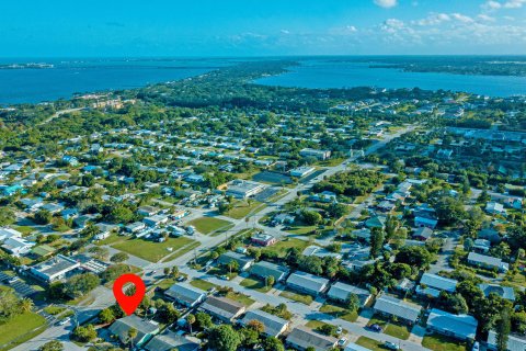 Immobilier commercial à vendre à Jensen Beach, Floride: 99.68 m2 № 853972 - photo 13