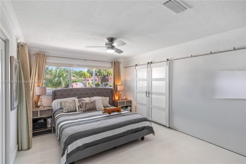 Villa ou maison à vendre à Hialeah, Floride: 4 chambres, 230.21 m2 № 1306144 - photo 21