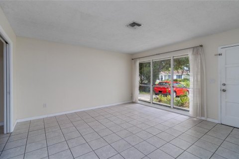 House in North Port, Florida 4 bedrooms, 141.12 sq.m. № 1301723 - photo 5