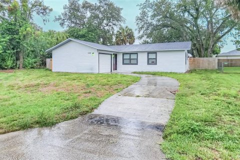 Villa ou maison à vendre à Cocoa, Floride: 3 chambres, 95.32 m2 № 1268520 - photo 1