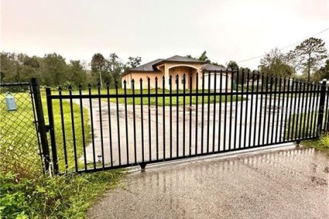 Villa ou maison à louer à Naples, Floride: 3 chambres, 164.81 m2 № 1358227 - photo 2