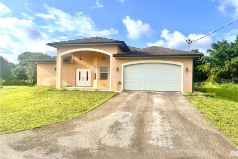 Villa ou maison à louer à Naples, Floride: 3 chambres, 164.81 m2 № 1358227 - photo 3