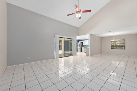 Villa ou maison à louer à Tampa, Floride: 3 chambres, 150.97 m2 № 1358376 - photo 5