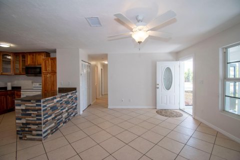 Casa en venta en Lehigh Acres, Florida, 3 dormitorios, 145.86 m2 № 1142389 - foto 26