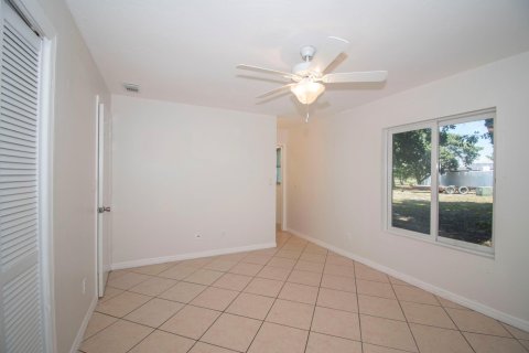 Casa en venta en Lehigh Acres, Florida, 3 dormitorios, 145.86 m2 № 1142389 - foto 18